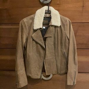 Woman’s Banana Republic 100% Genuine Leather Jacket